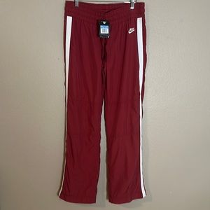 NWT Nike Track Pants-Windbreaker-Loose Baggy Fit-Size medium